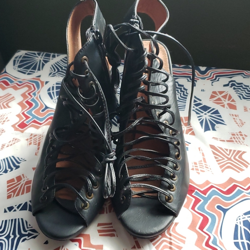 Jeffrey Campbell Covets